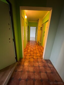 Predám 2 izbový byt - 10