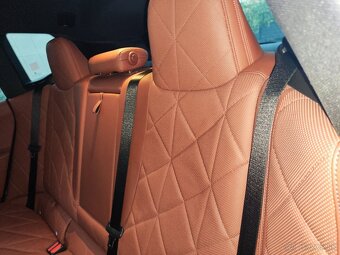 IX xDrive 50, fuul výbava - 10