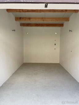 Predam garaz v Novakoch - 10