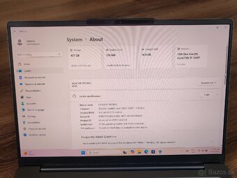 Lenovo Yoga Slim 6 - OLED - core i5-1240p / 16GB ram/512 SSD - 10