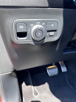 Mercedes-Benz GLA 200d - 10
