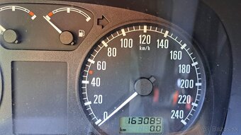 Škoda Octavia 1.6i 74 kW | Rok 1999 | 2. majiteľ - 10