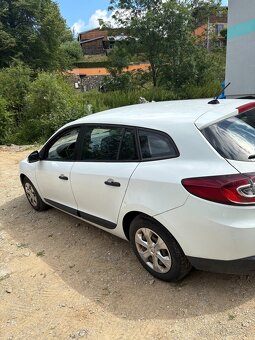 Renault Megane 1.5 dCi (r.v.2011) - 10