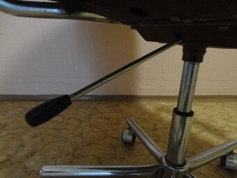 Kancelárska Stolička - kožená - 10