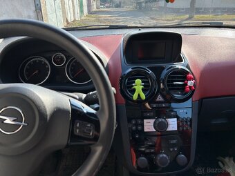 Opel Corsa D 1.4 benzín - 10