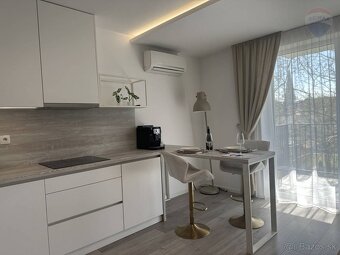 PREDAJ: 1IZBOVÝ ZARIADENÝ BYT, DUNAJSKÁ STREDA - BUDOVA ATRI - 10