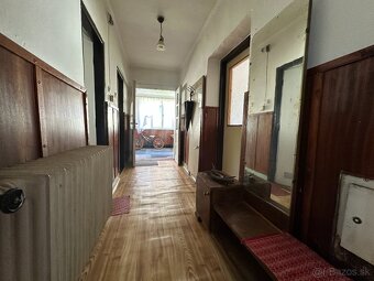 Znížená cena- Rodinný dom na rovinatom pozemku v Blatnici - 10