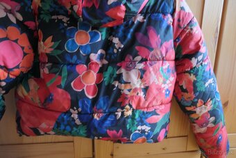 DESIGUAL original nenosena krasna moderna bunda L - 10