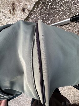 Joolz Hub+ (športový kočík + vanička+ britax romer vajíčko) - 10