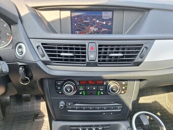 BMW X1 2.0d X Drive, X line, NAVI AKČNÍ CENA - 10