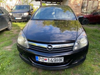 Opel astra H GTC - 10