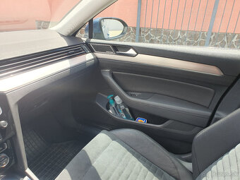Passat B8 2,0TDi 110KW CRLB DSG bez AD Blue, Highline - 10