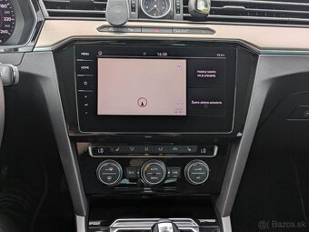 Volkswagen Passat Variant 2.0 TDI 140kW Highline R-Line DSG - 10
