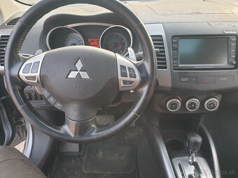 Predám SUV Mitsubishi Outlander 4x4, 2,4 benzin+LPG - 10