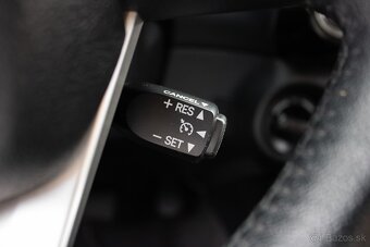 Toyota Hilux DC 2.4 I D-4D Executive A/T - 10