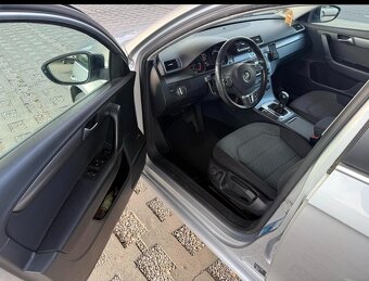 VOLKSWAGEN PASSAT B7 - 10