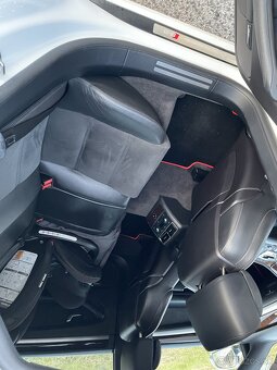 Audi s8 D3 5.2 v10 fsi - 10
