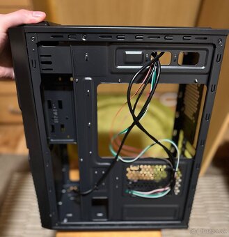 Zalman T4 - PC skriňa - REZERVOVANÁ - 10