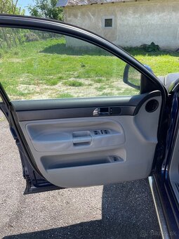 Touareg 2,5 TDi 128kw - 10