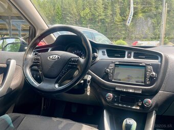 Kia Ceed 1,6 CRDi GOLD - 10