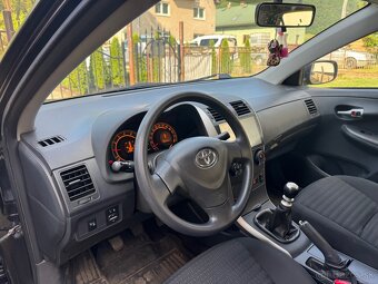 Toyota Corolla 1.33vvti benzin PLNE POJAZDNÉ - 10