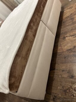 Čalúnená posteľ 180x200 s matracmi - 10