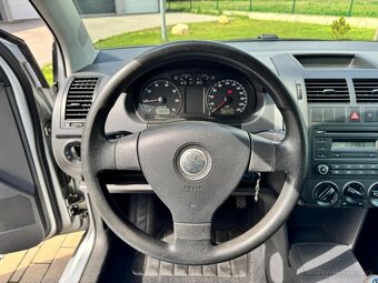Volkswagen Polo 1.2 benzín - 10