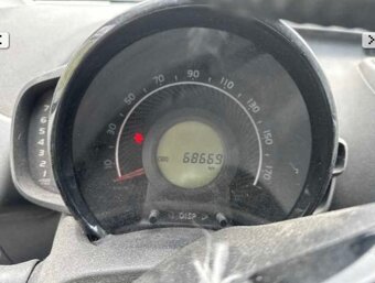 Predám havarovanú Toyota Aygo 999cm 53 kW tok 7/2020 - 10