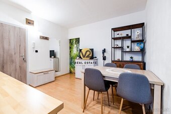 Na predaj väčší 2i byt 63m2 v tichej lokalite Nitra-Chrenová - 10