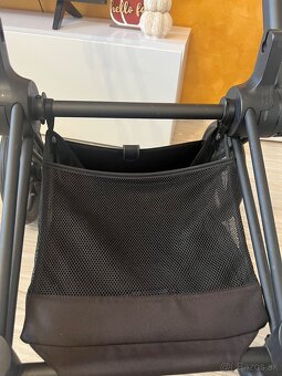 Podvozok cybex priam 4.0 2023 black matt - 10