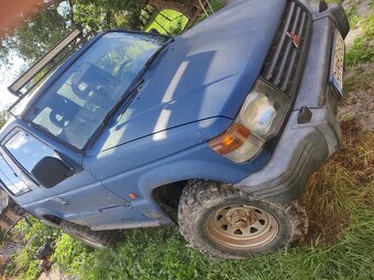 Mitsubishi Pajero 2.5 TD superselect +ťažné - 10