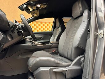Peugeot 5008 - 10