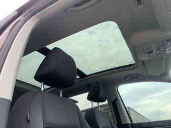 Volkswagen Touran 1.4TSi, Automat, 7 miestny - 10