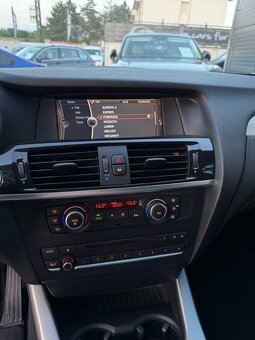 BMW X3 xDrive20d A/T - 10