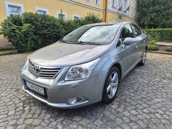Toyota Avensis 2.0 D-4D Exclusive - 10