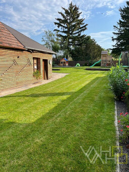 BAR v úplnom centre obce Špačince - 10