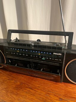 Rádiomagnetofón Philips - 10