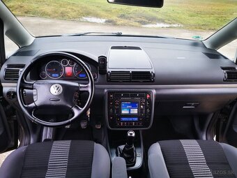 VW SHARAN  2.0TDI 103KW 140PS UNITED NAVI ŤAŽNÉ R17 MOD 2010 - 10
