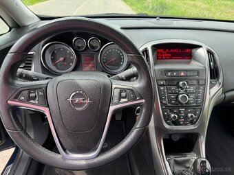2011 Opel Astra J 1.7 CDTI - 10