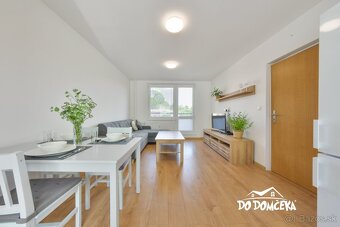 DO DOMČEKA | Svetlý 2-izbový byt s balkónmi a parkovaním na - 10