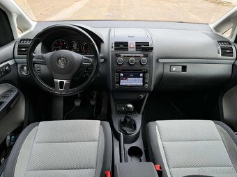 VW Touran Cross 1.6 TDI - 10