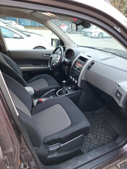 Nissan X-Trail T31 2,5 benzín - 10