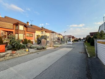 5 i poschodový RD, dvojgaráž, Pod Hrádkom - Michalovce - 10