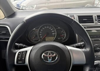 Toyota Verso 1,3 VVT-i 73kW KLIMA benzín manuál 73 kw - 10