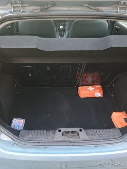 Ford Fiesta 1.25 benzín - 10