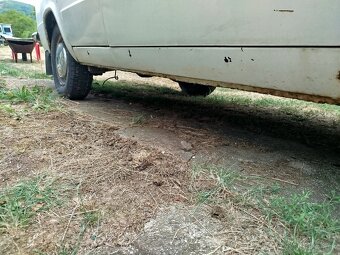 Predám dve auta Lada 2101 - 10