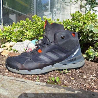 Adidas Terrex 28 cm - 10