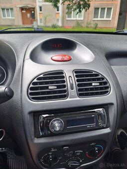 Peugeot 206 - 10
