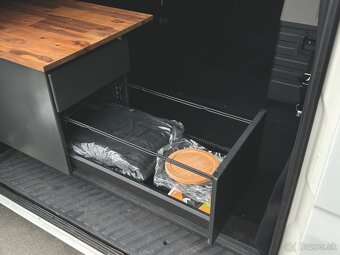 Predam VW Crafter - Camper Van - 10