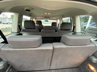 Volkswagen Touran 2.0 tdi - 10